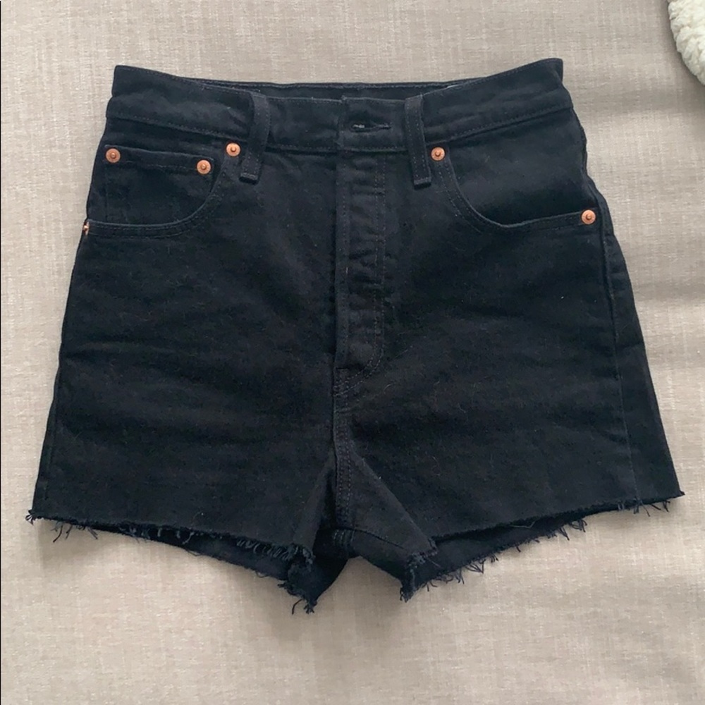 Levis black ribcage jean shorts